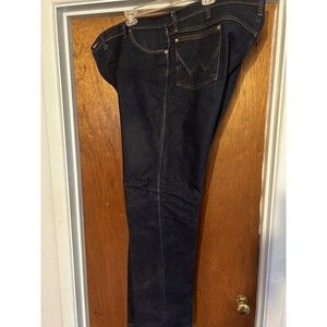 Wrangler Jean Men  44 X 32 Blue Straight Leg Classic Fit Western Cowboy 13MAFPW